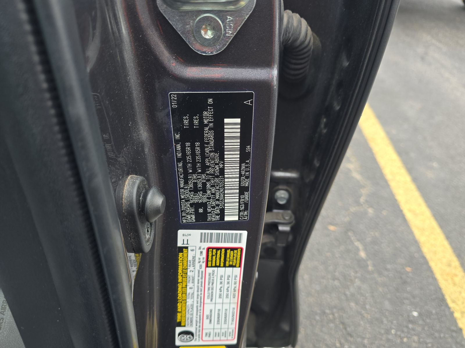 2022 Toyota Highlander LE FWD