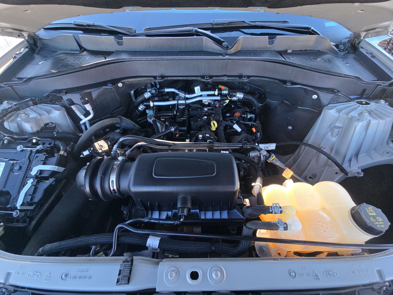 2023 Ford Explorer XLT AWD