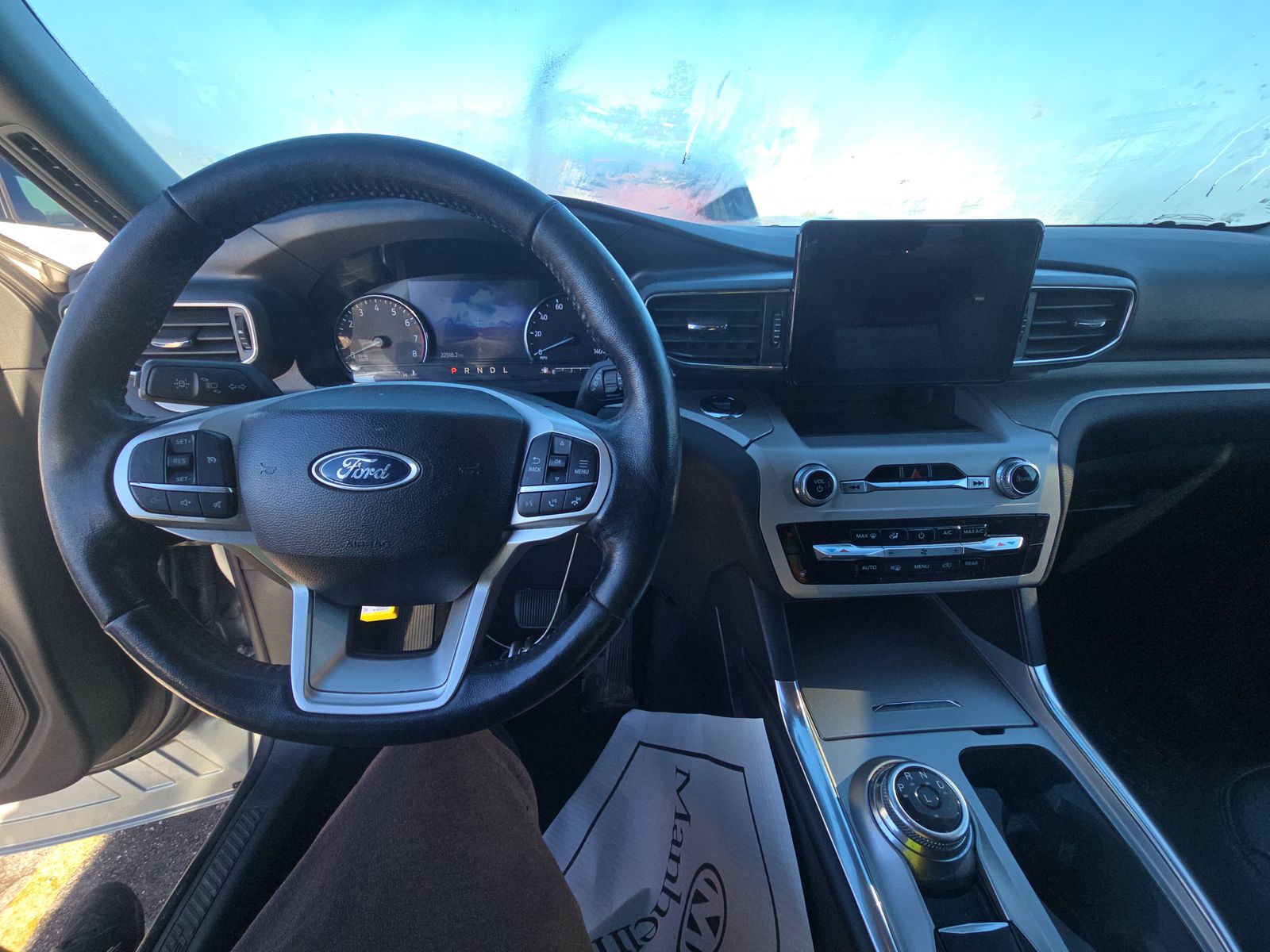 2023 Ford Explorer XLT AWD