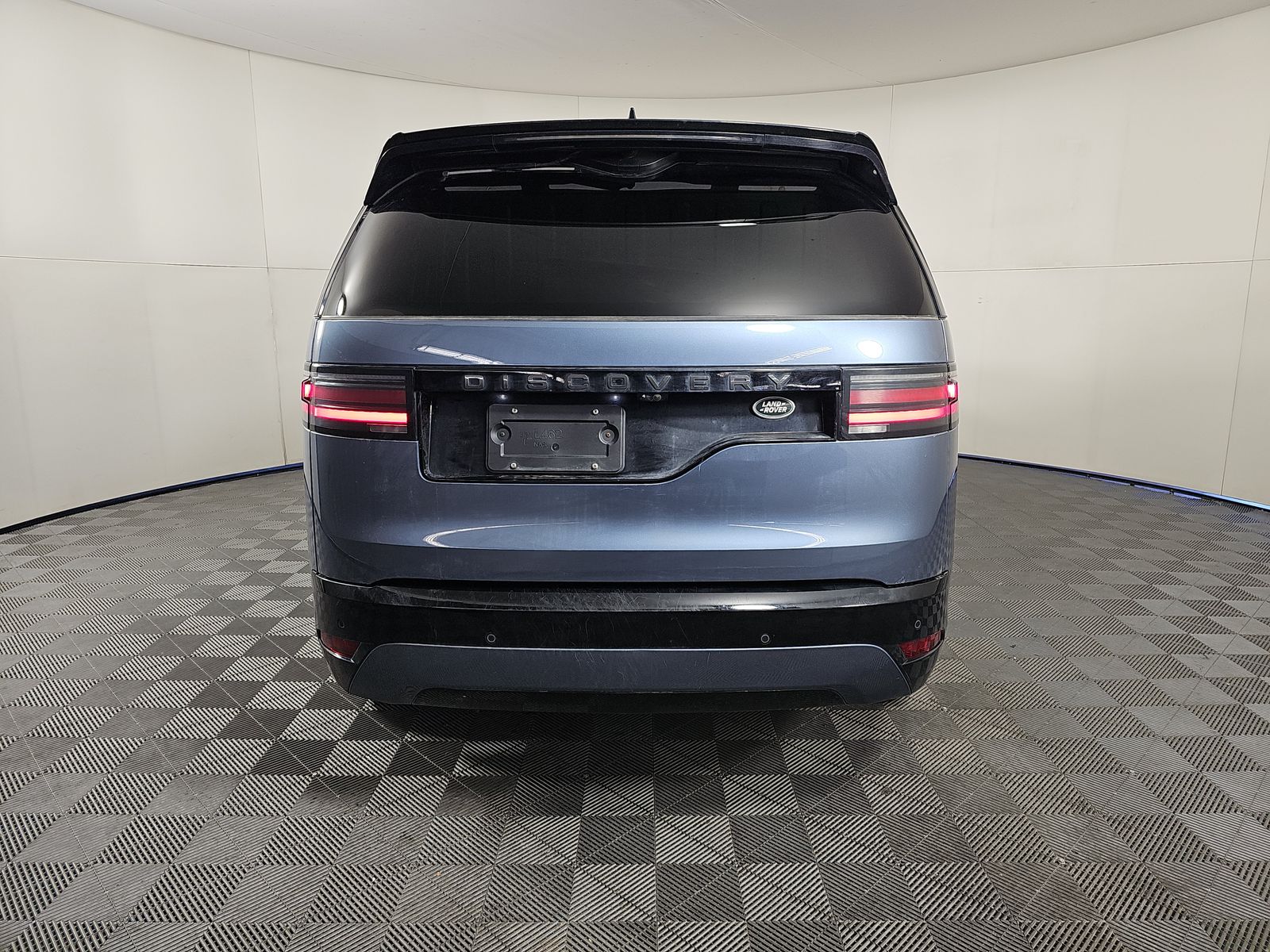 2023 Land Rover Discovery R-Dynamic S AWD