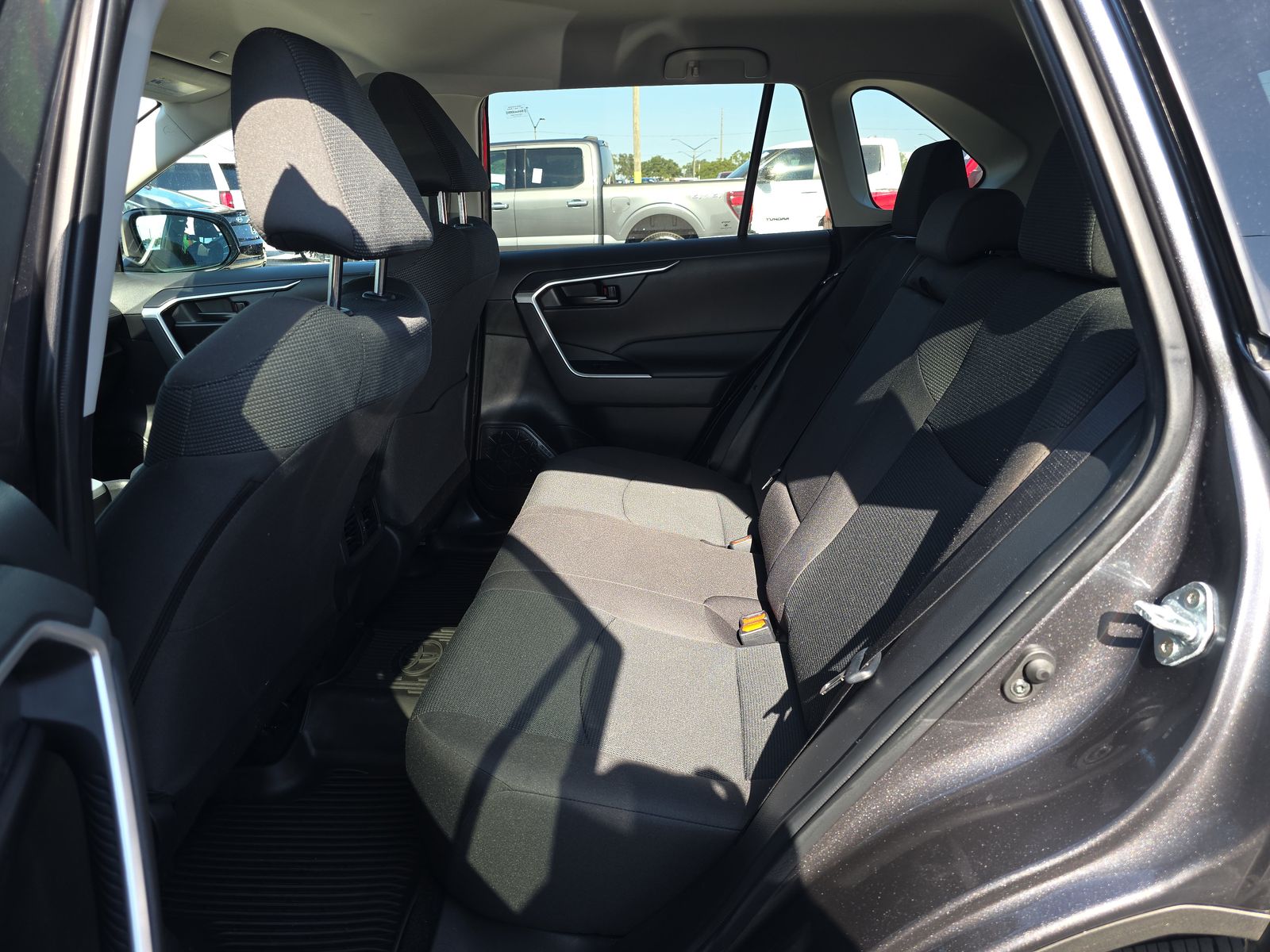 2024 Toyota RAV4 LE FWD