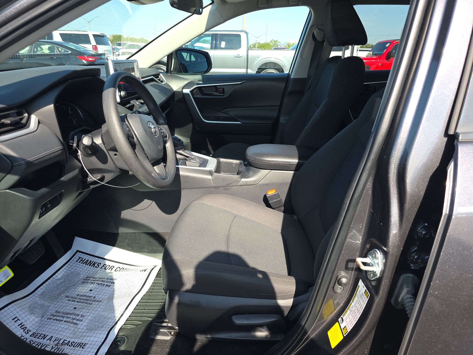 2024 Toyota RAV4 LE FWD