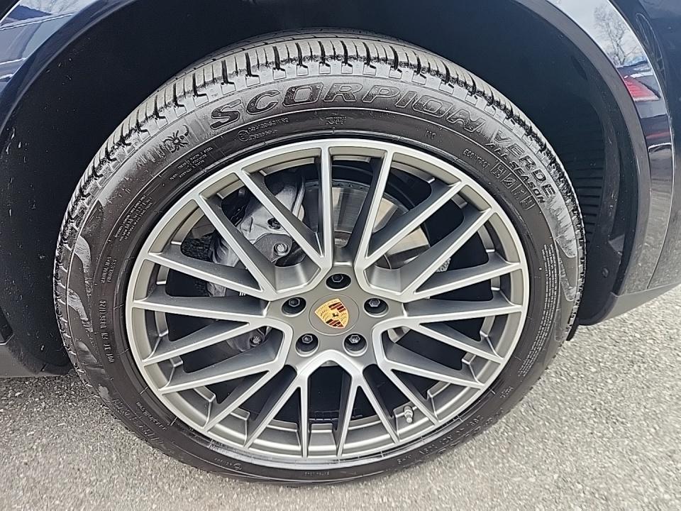 2023 Porsche Cayenne E-Hybrid Platinum Edition AWD