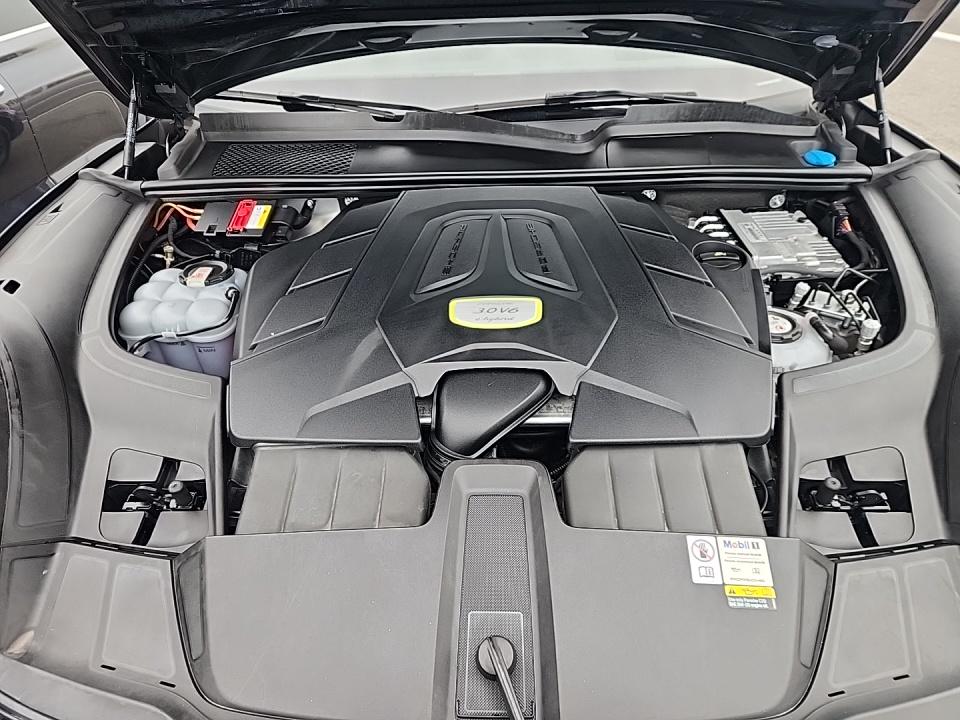 2023 Porsche Cayenne E-Hybrid Platinum Edition AWD