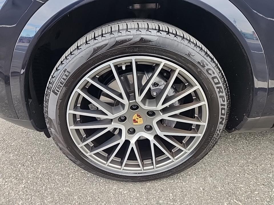 2023 Porsche Cayenne E-Hybrid Platinum Edition AWD