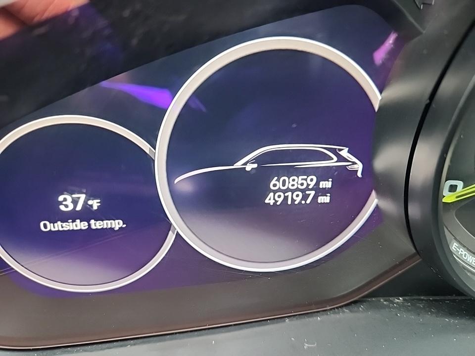 2023 Porsche Cayenne E-Hybrid Platinum Edition AWD