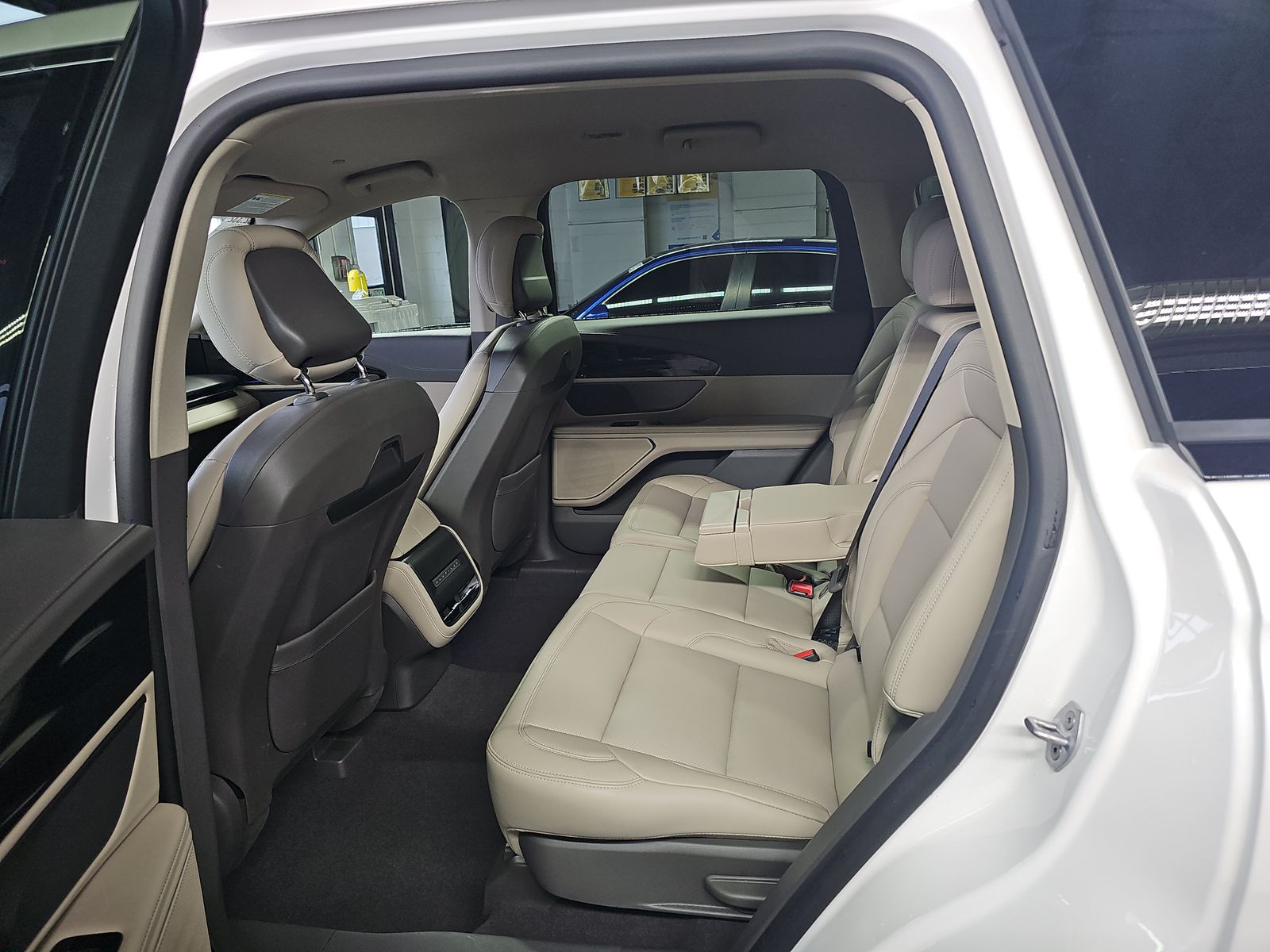 2025 Lincoln Nautilus Premiere AWD