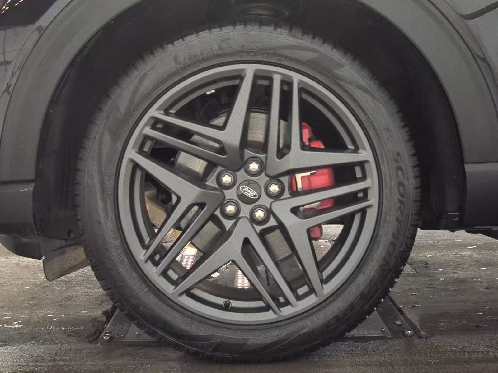 2025 Ford Explorer ST-Line AWD