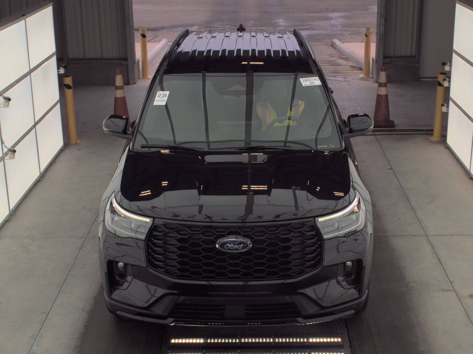 2025 Ford Explorer ST-Line AWD