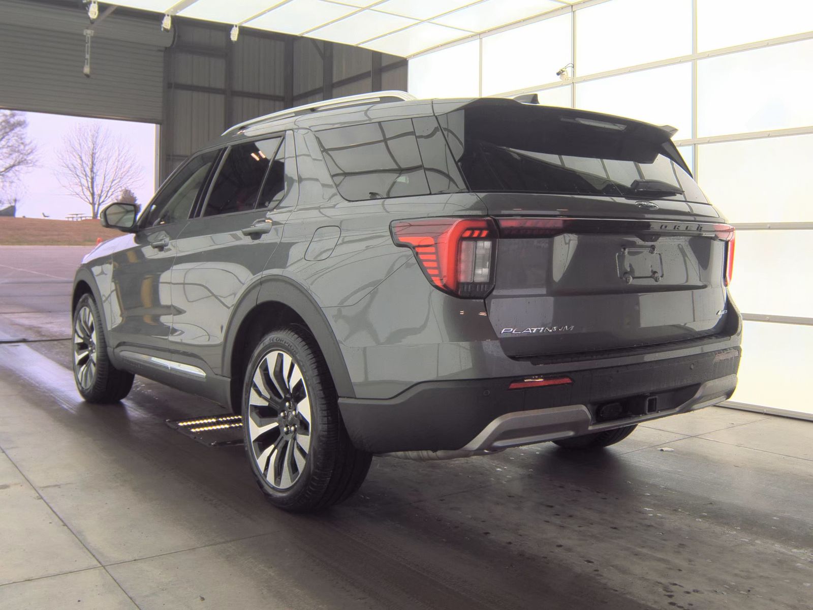 2025 Ford Explorer Platinum AWD