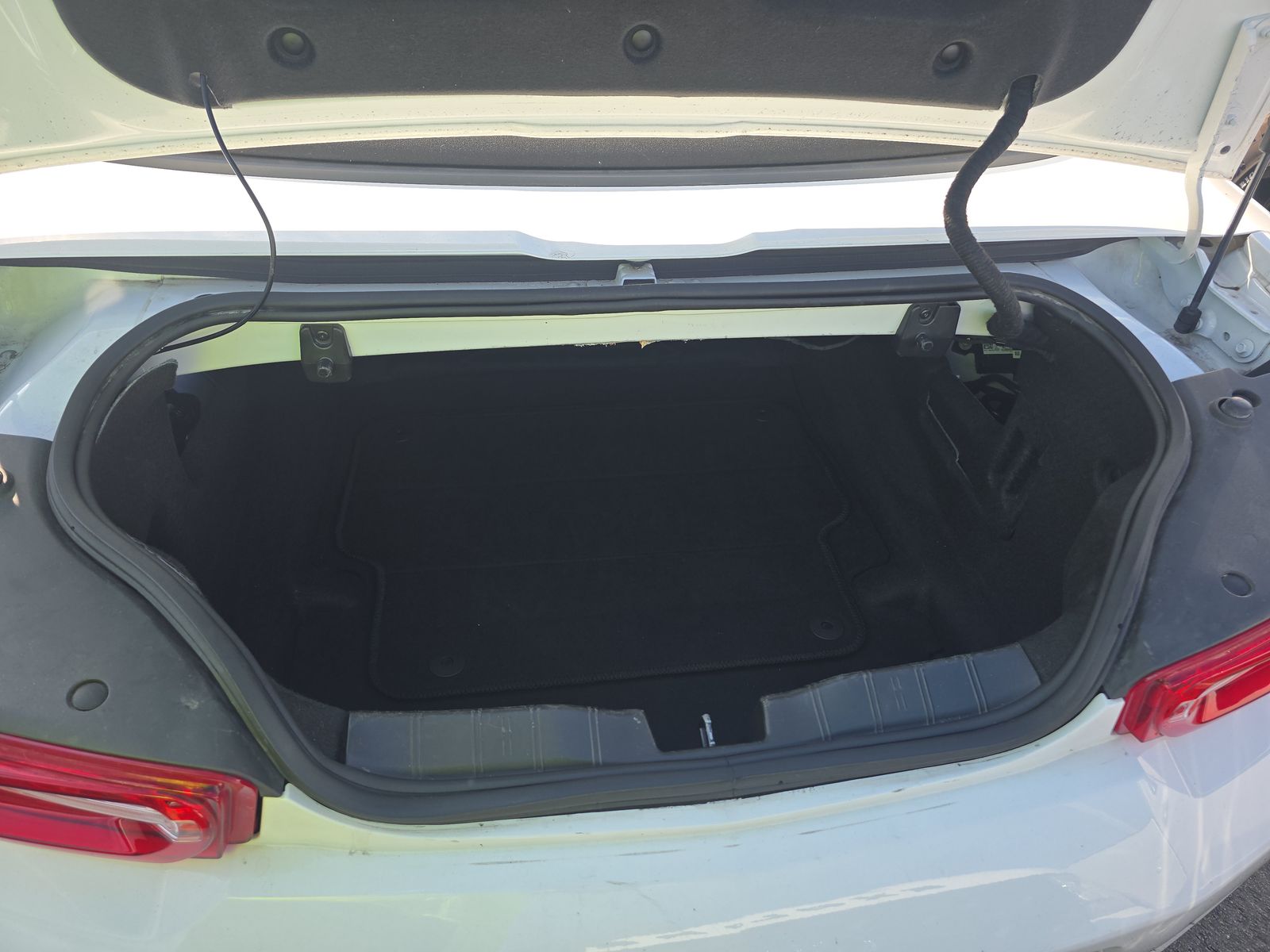 2023 Chevrolet Camaro 1LT RWD