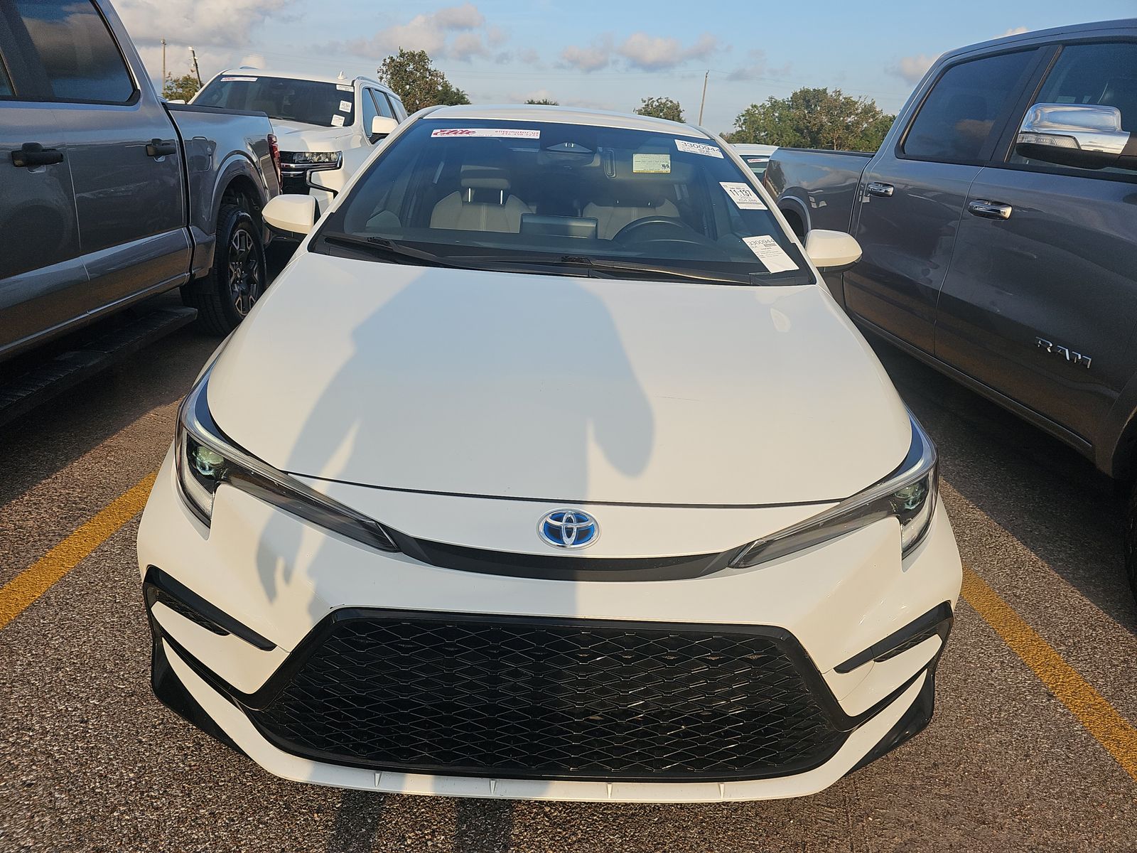 2023 Toyota Corolla Hybrid SE FWD