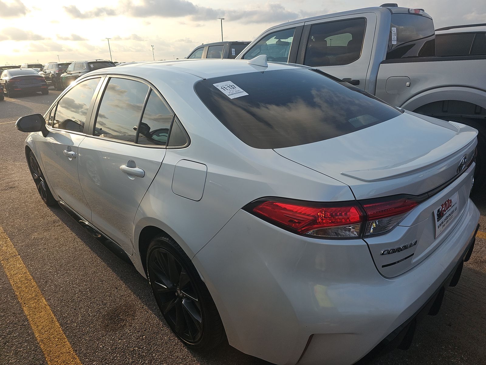 2023 Toyota Corolla Hybrid SE FWD
