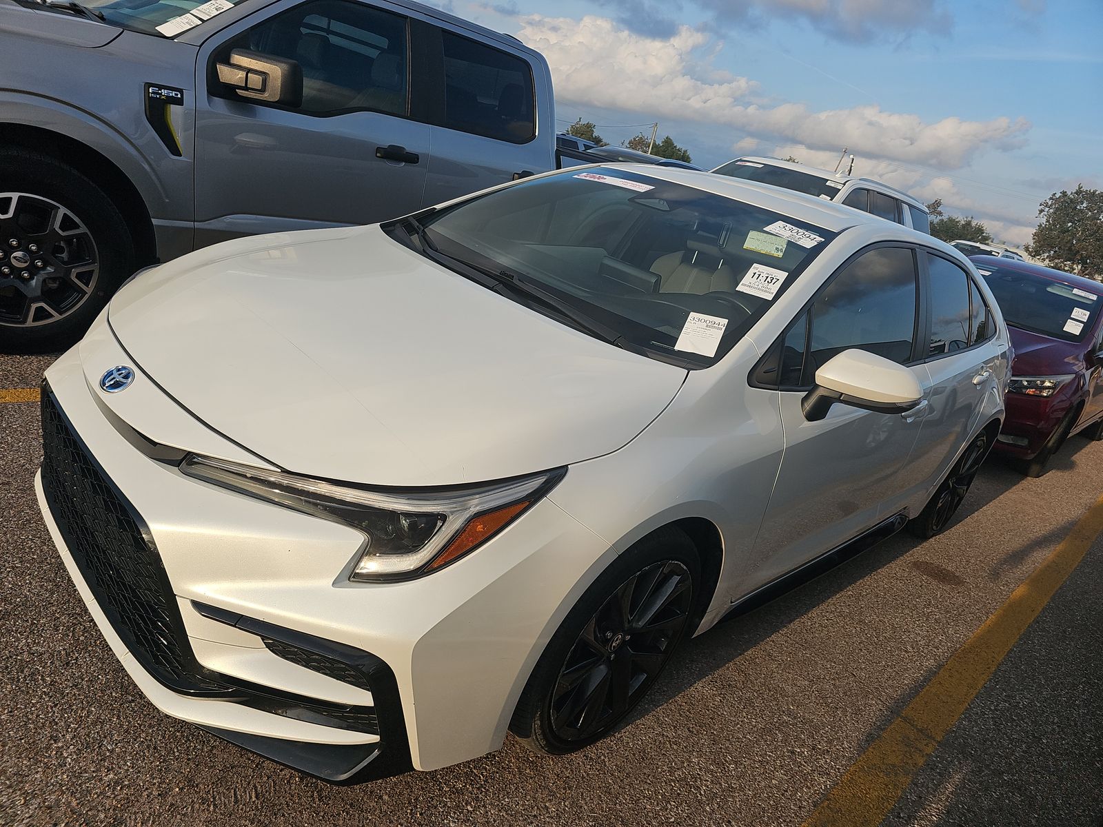 2023 Toyota Corolla Hybrid SE FWD