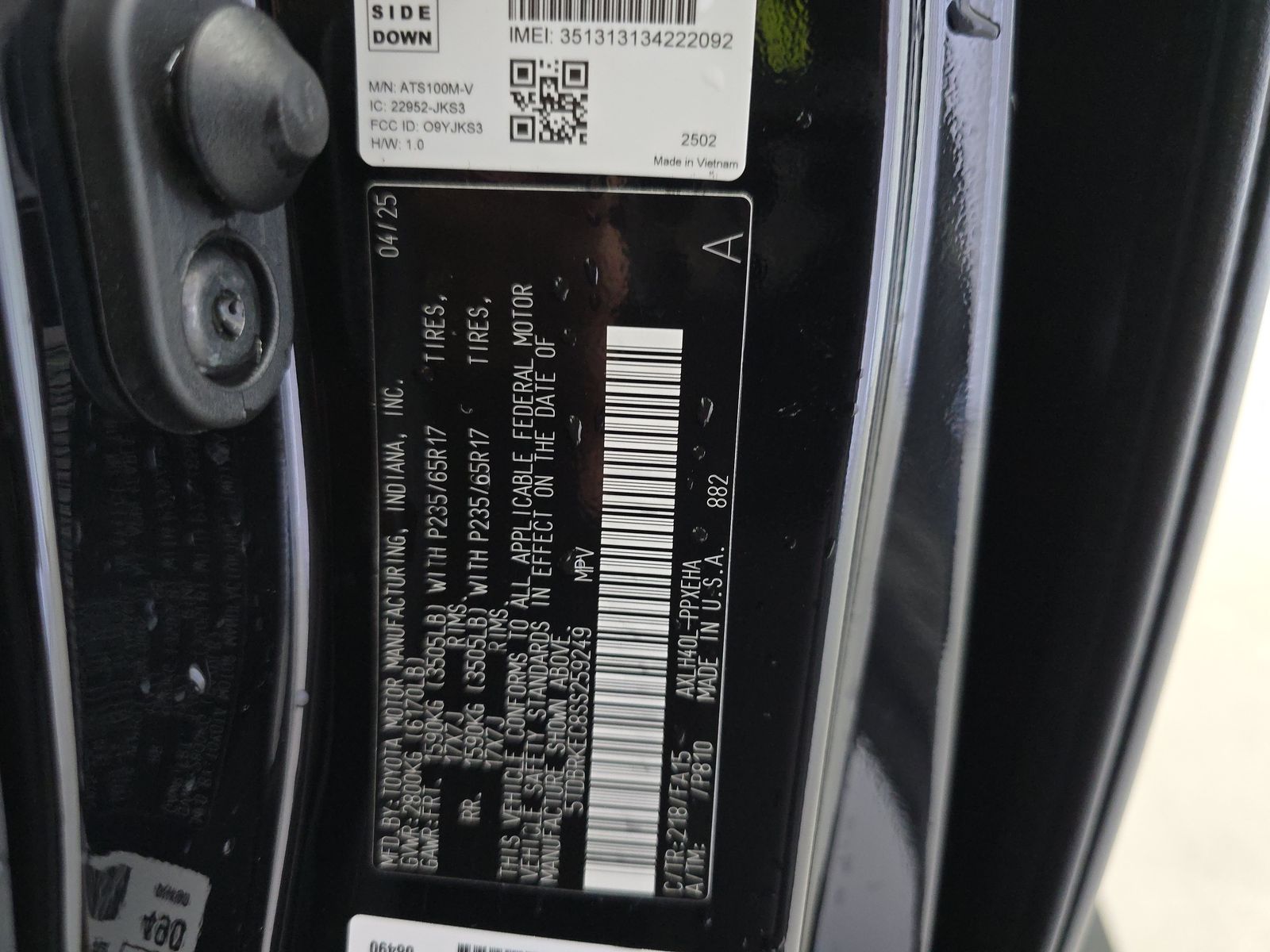 2025 Toyota Sienna LE FWD