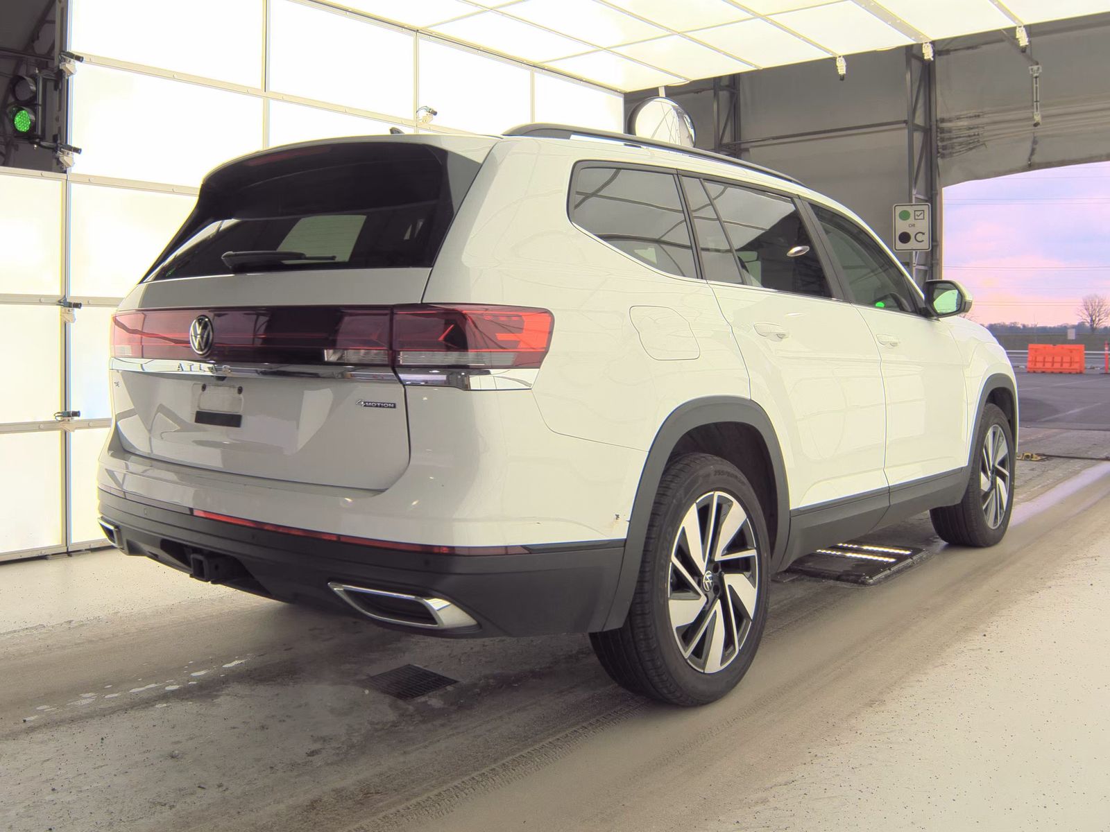 2024 Volkswagen Atlas 2.0T SE AWD