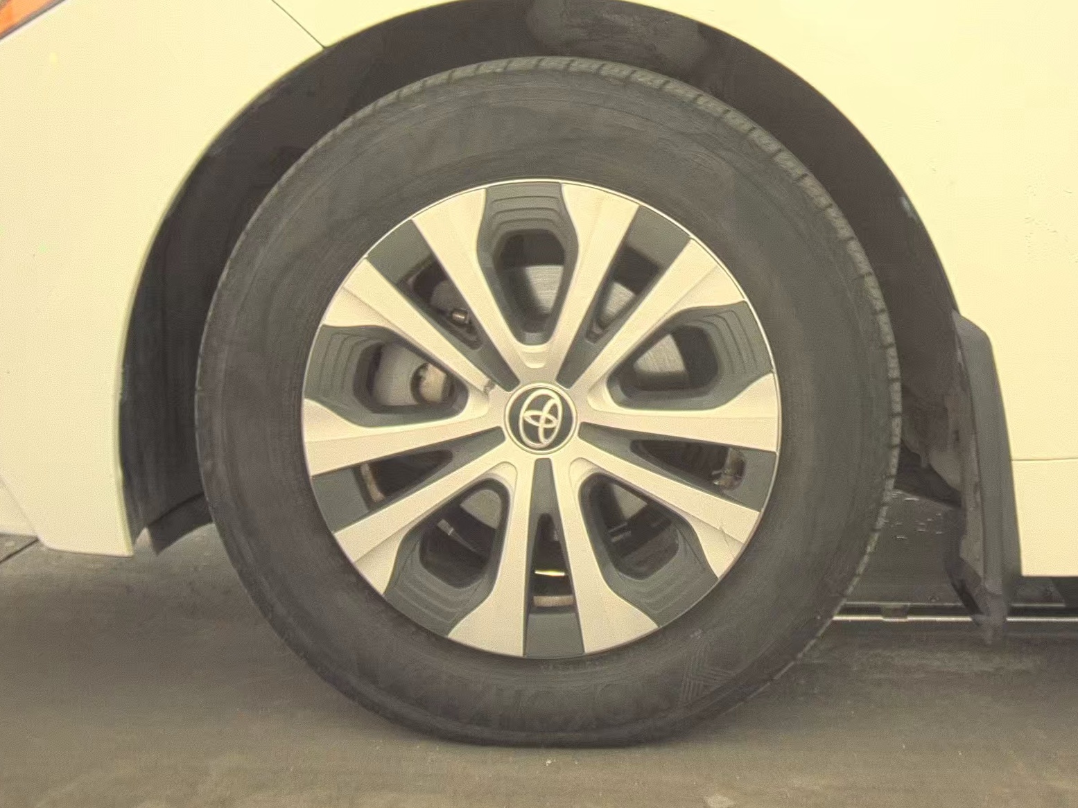 2021 Toyota Corolla Hybrid LE FWD