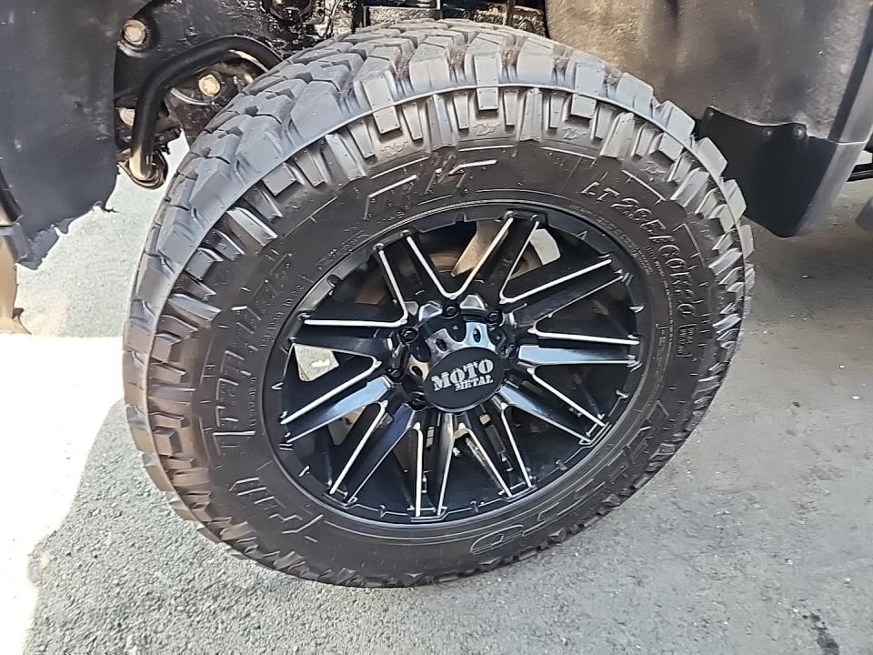 2023 Chevrolet Silverado 2500HD Custom AWD