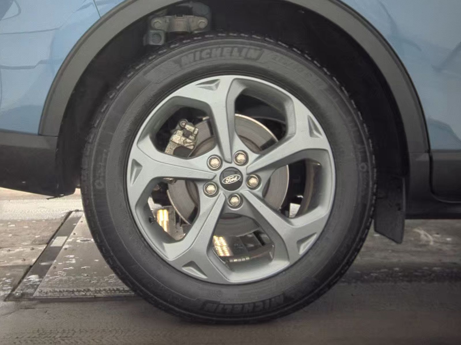 2025 Ford Escape Hybrid ST-Line FWD