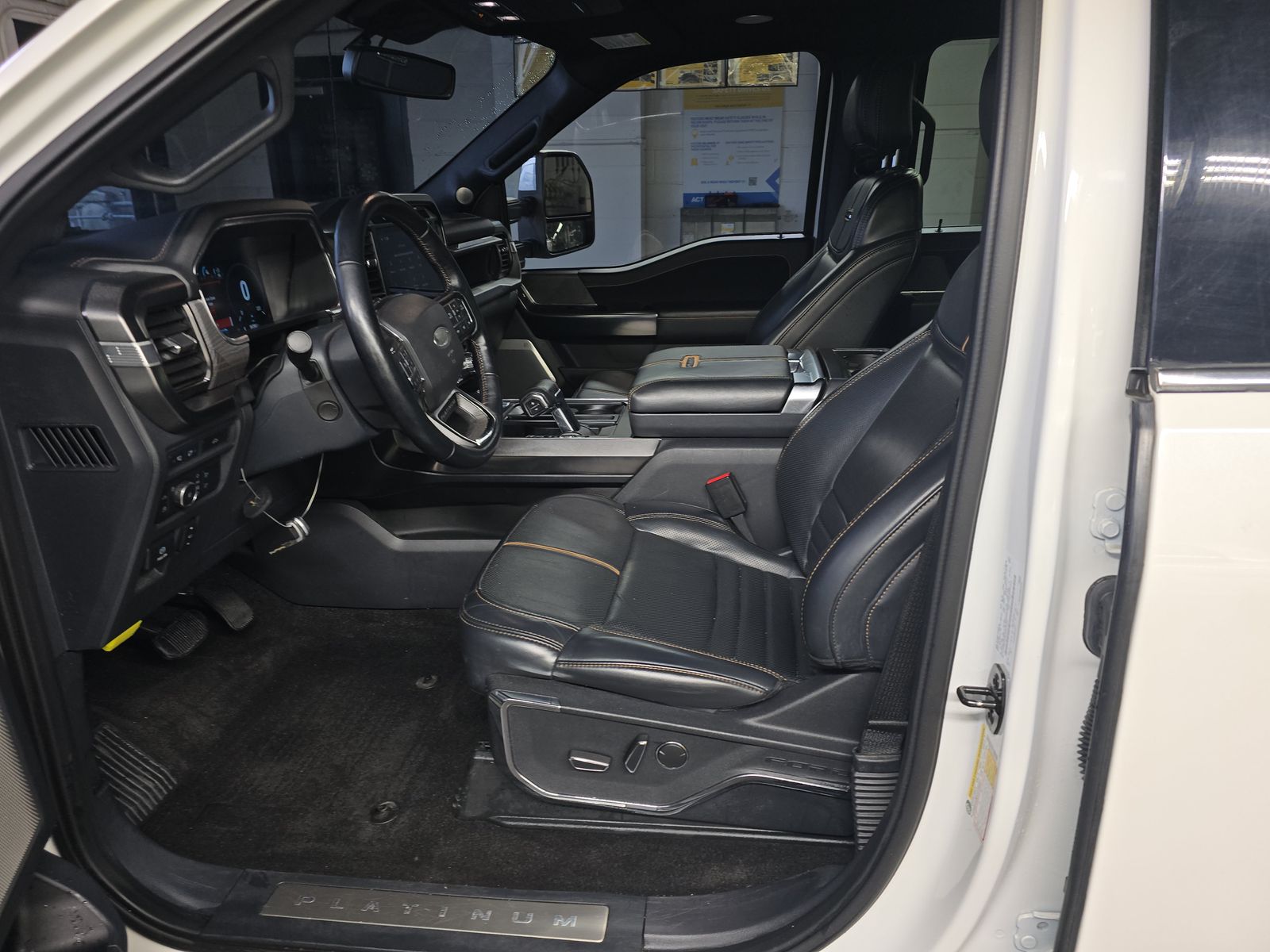 2022 Ford F-150 Hybrid Platinum AWD