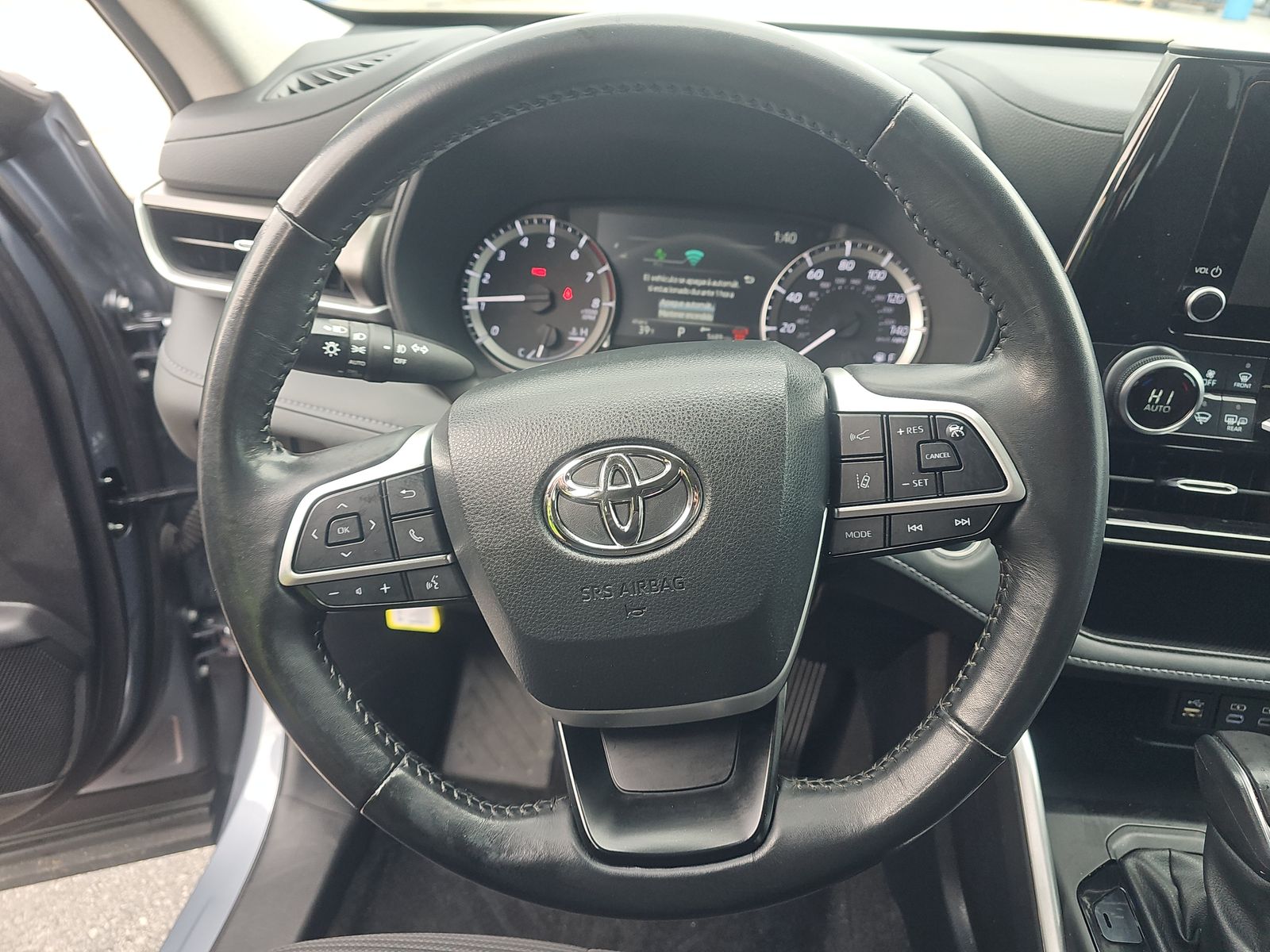 2024 Toyota Highlander LE FWD