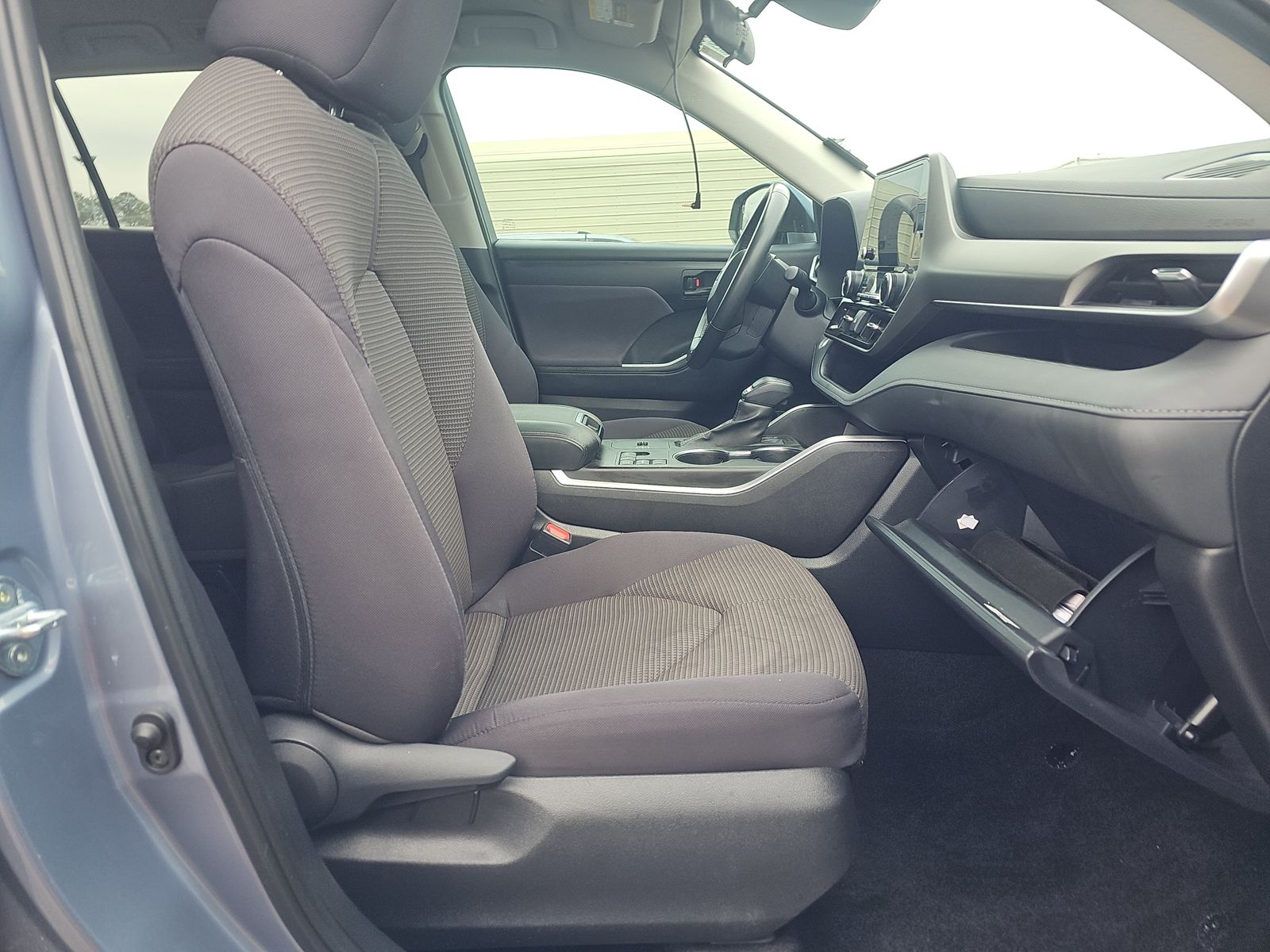 2024 Toyota Highlander LE FWD