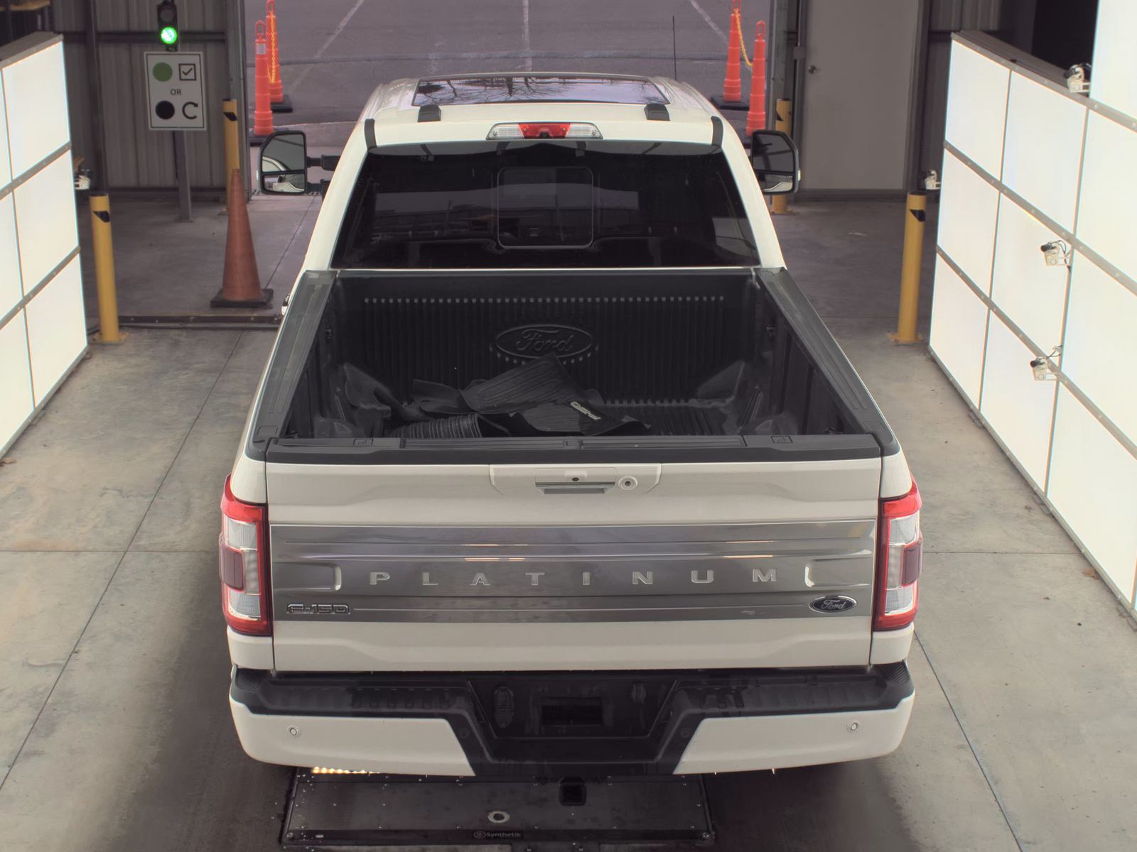 2022 Ford F-150 Hybrid Platinum AWD