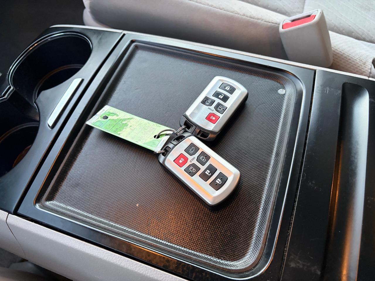 2020 Toyota Sienna LE FWD