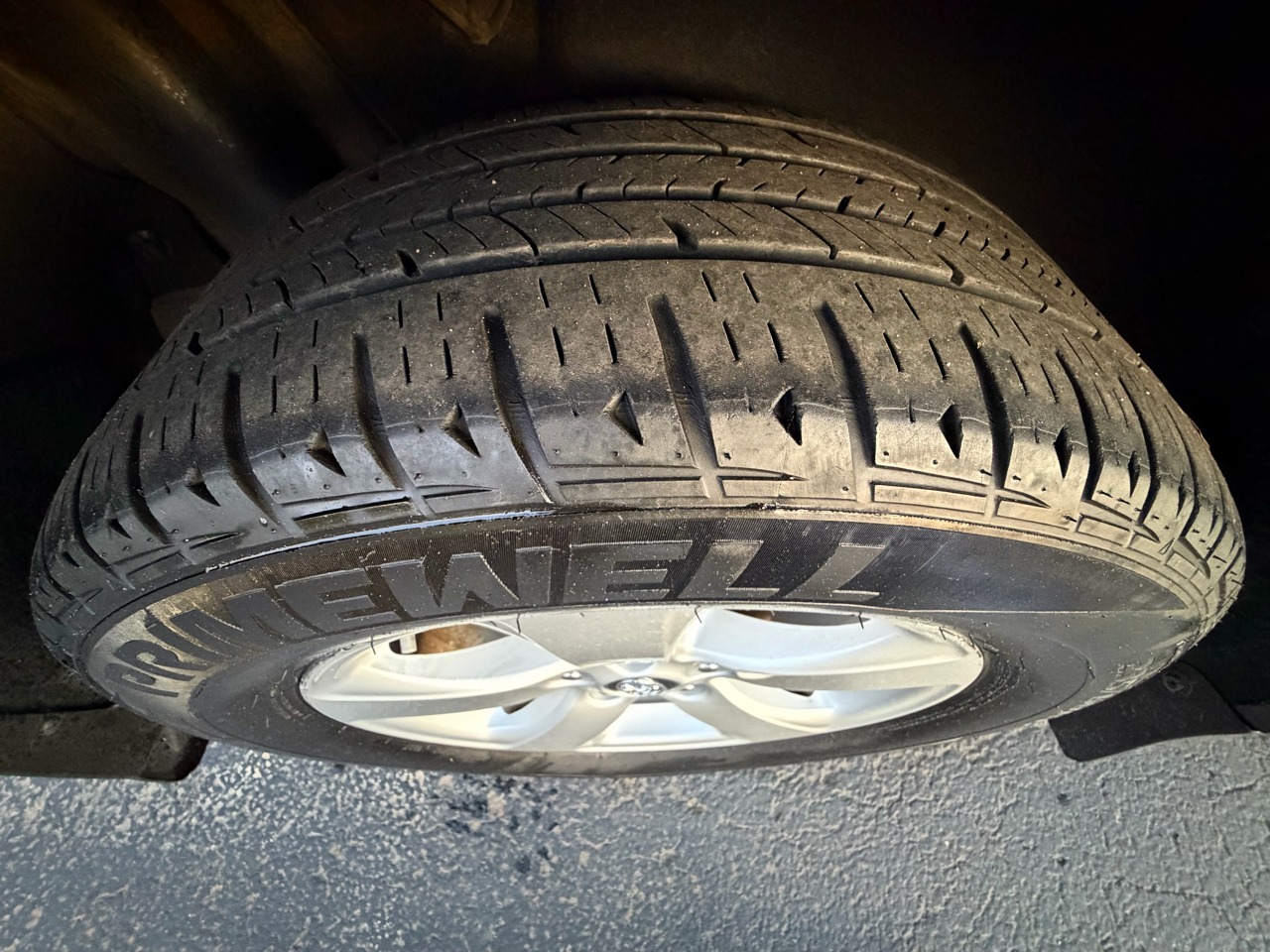 2020 Toyota Sienna LE FWD