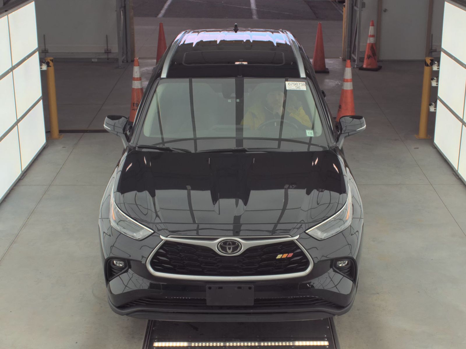 2022 Toyota Highlander XLE AWD