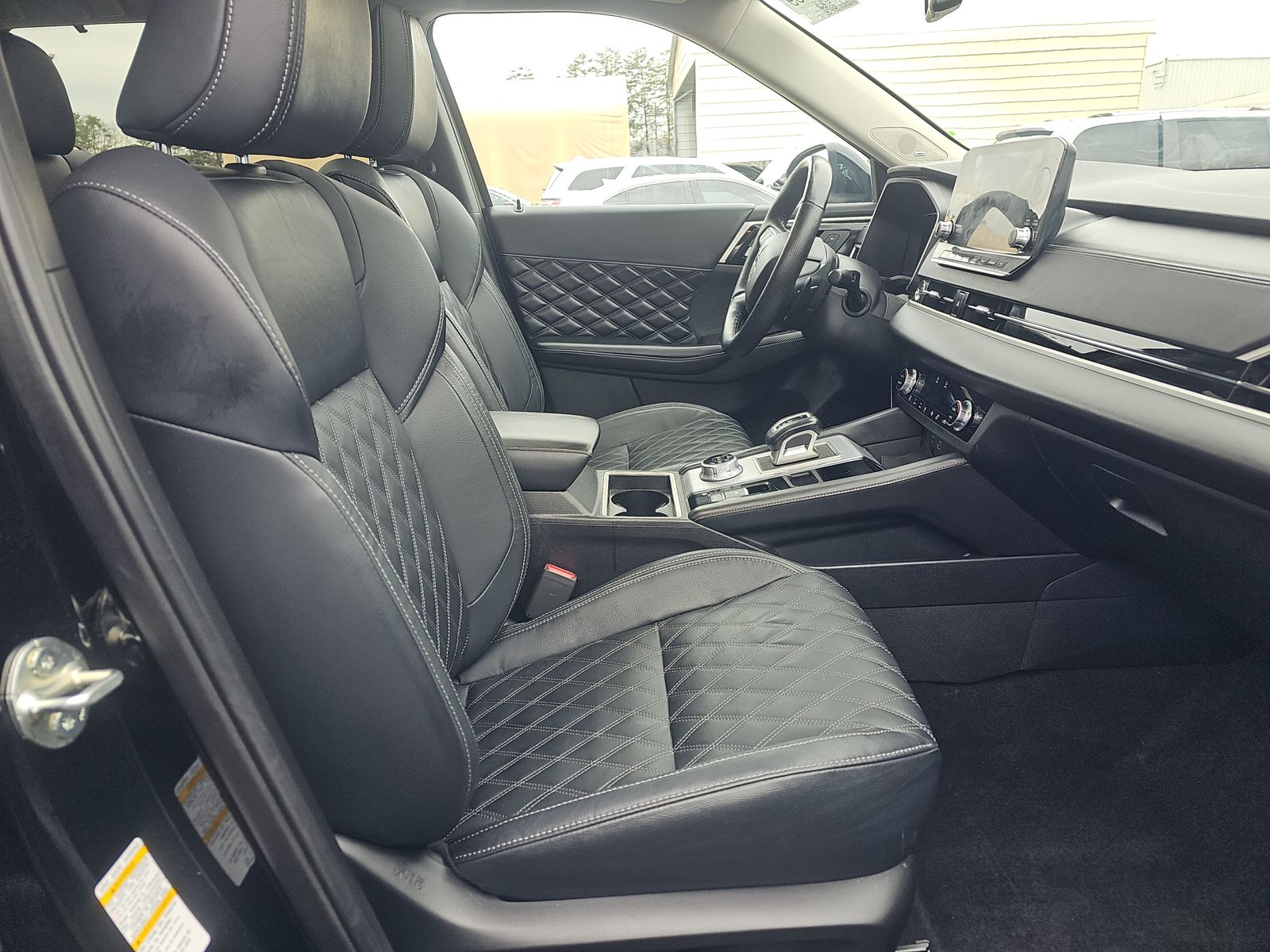 2024 Mitsubishi Outlander SEL FWD