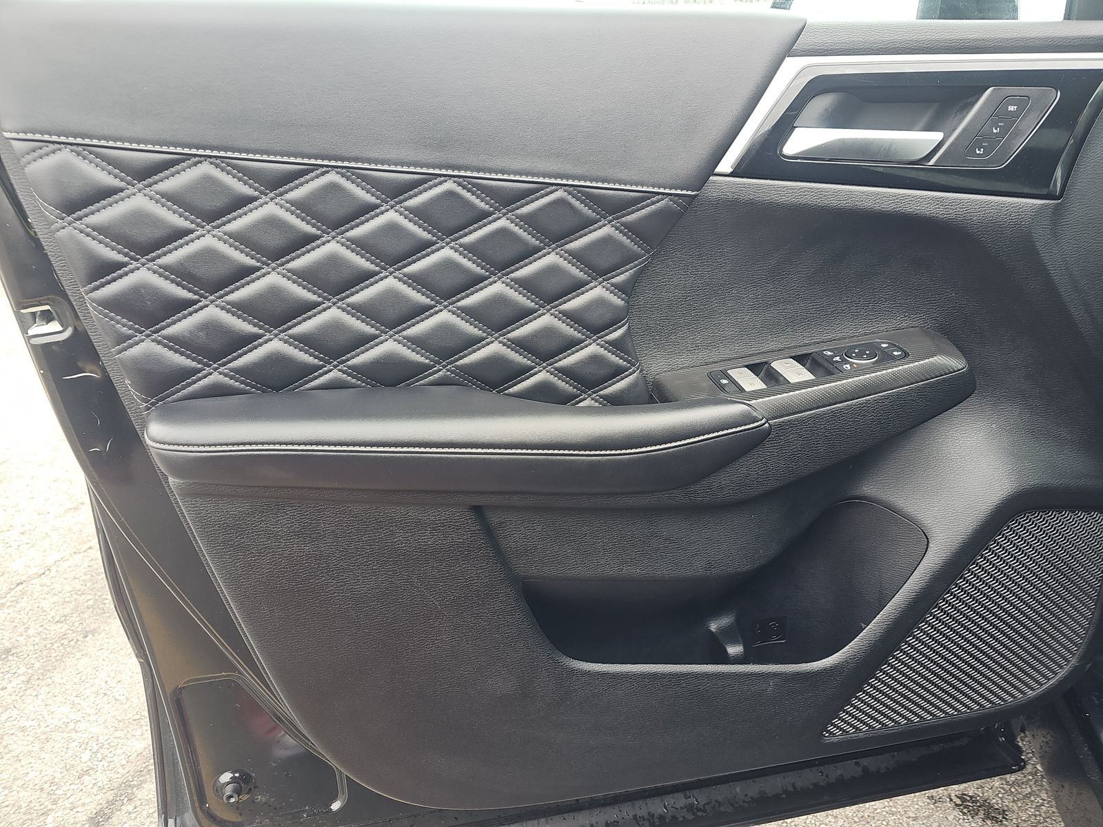 2024 Mitsubishi Outlander SEL FWD