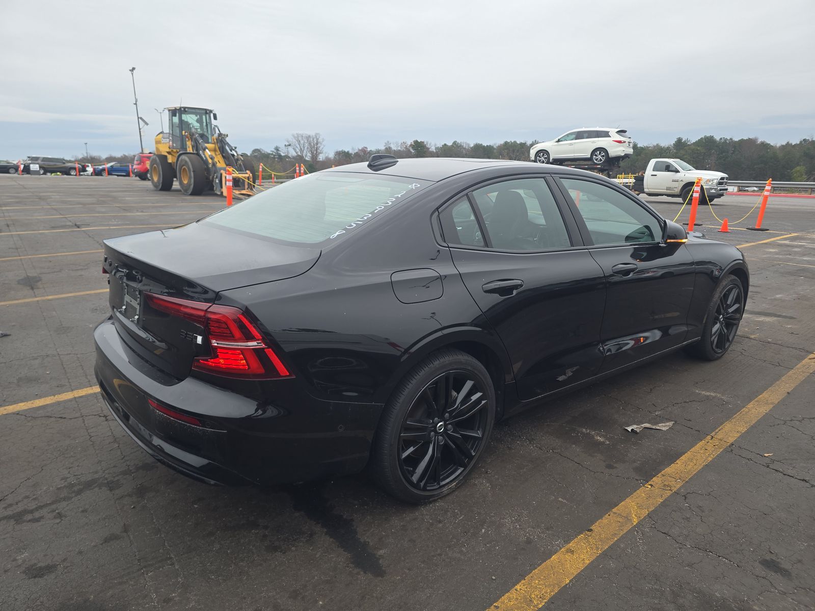 2023 Volvo S60 B5 Plus AWD