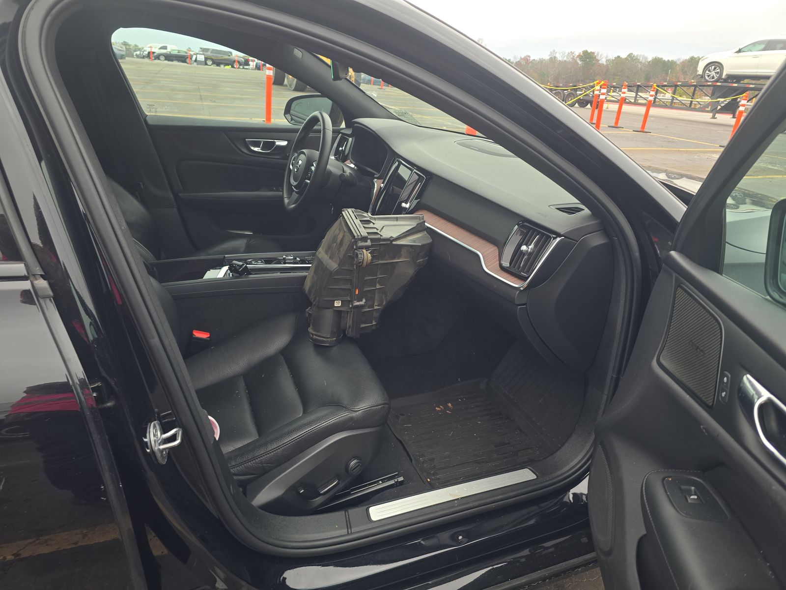 2023 Volvo S60 B5 Plus AWD