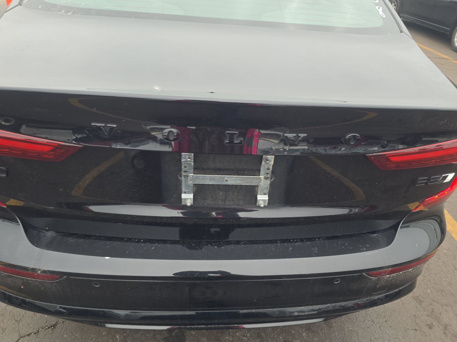 2023 Volvo S60 B5 Plus AWD