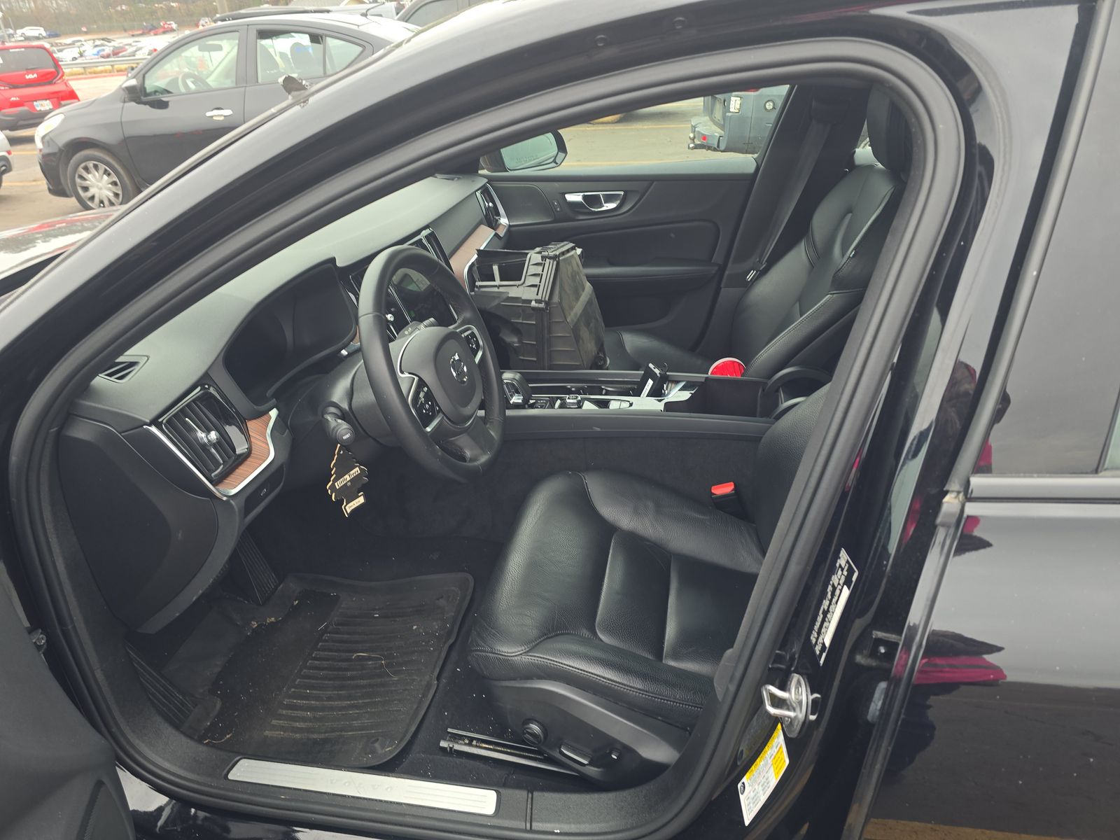 2023 Volvo S60 B5 Plus AWD