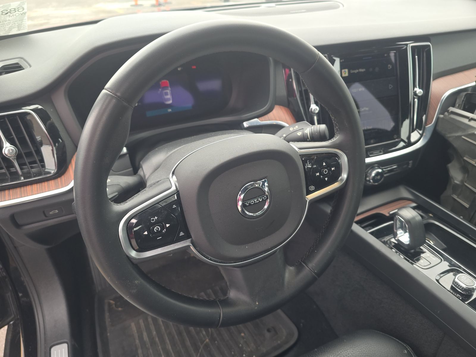 2023 Volvo S60 B5 Plus AWD