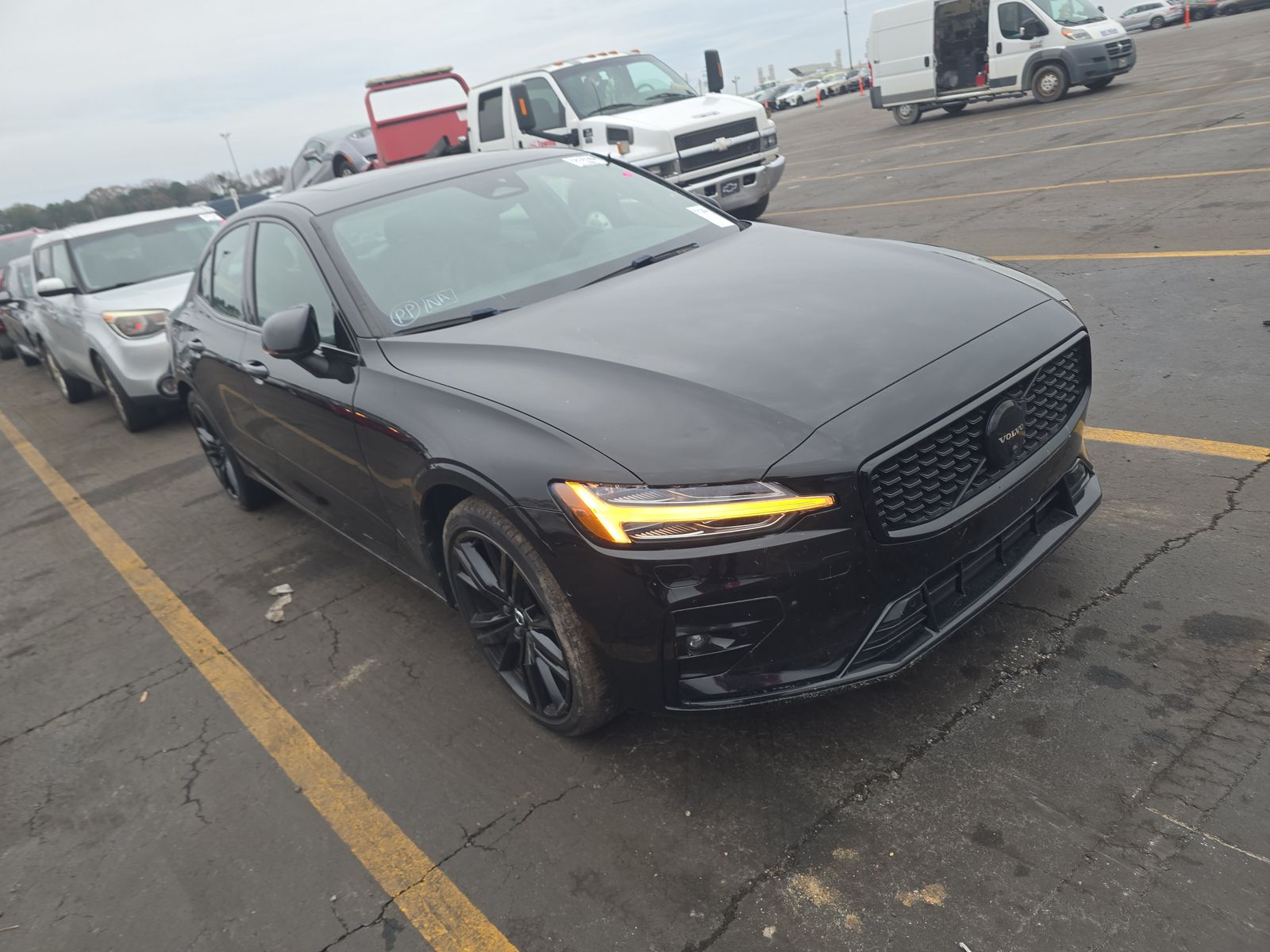 2023 Volvo S60 B5 Plus AWD