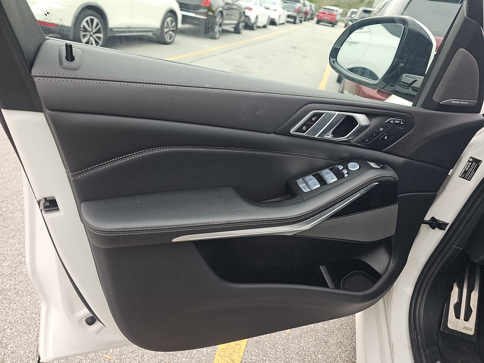 2023 BMW X7 xDrive40i AWD