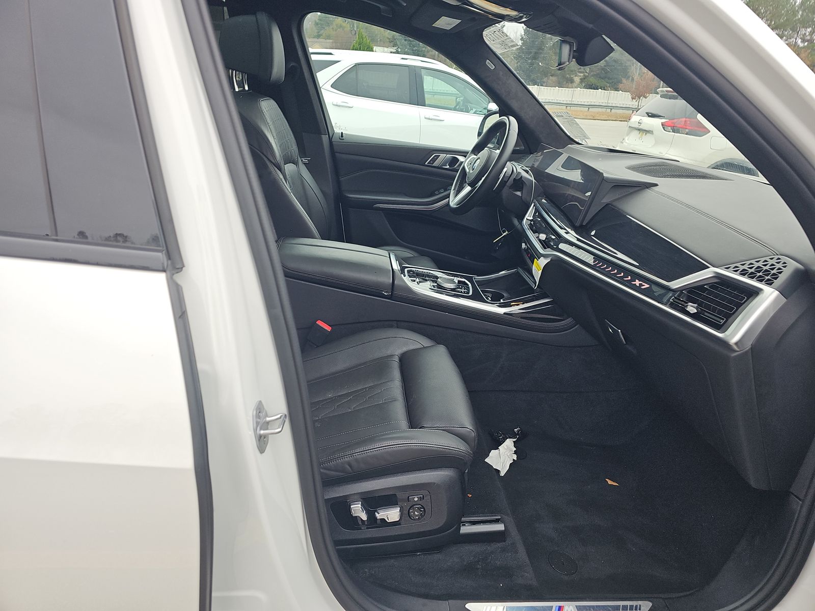 2023 BMW X7 xDrive40i AWD