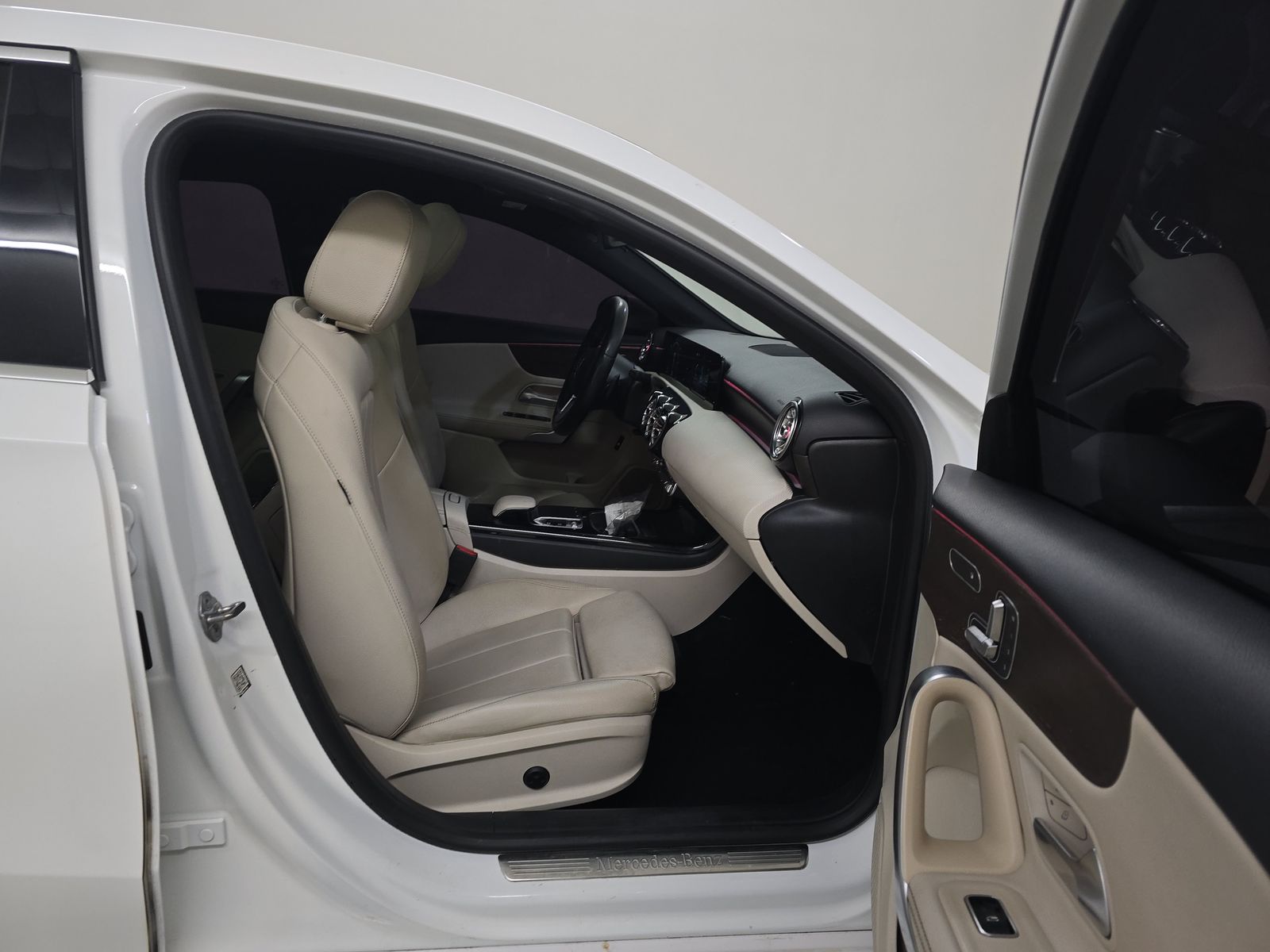 2019 Mercedes-Benz A-Class A 220 FWD