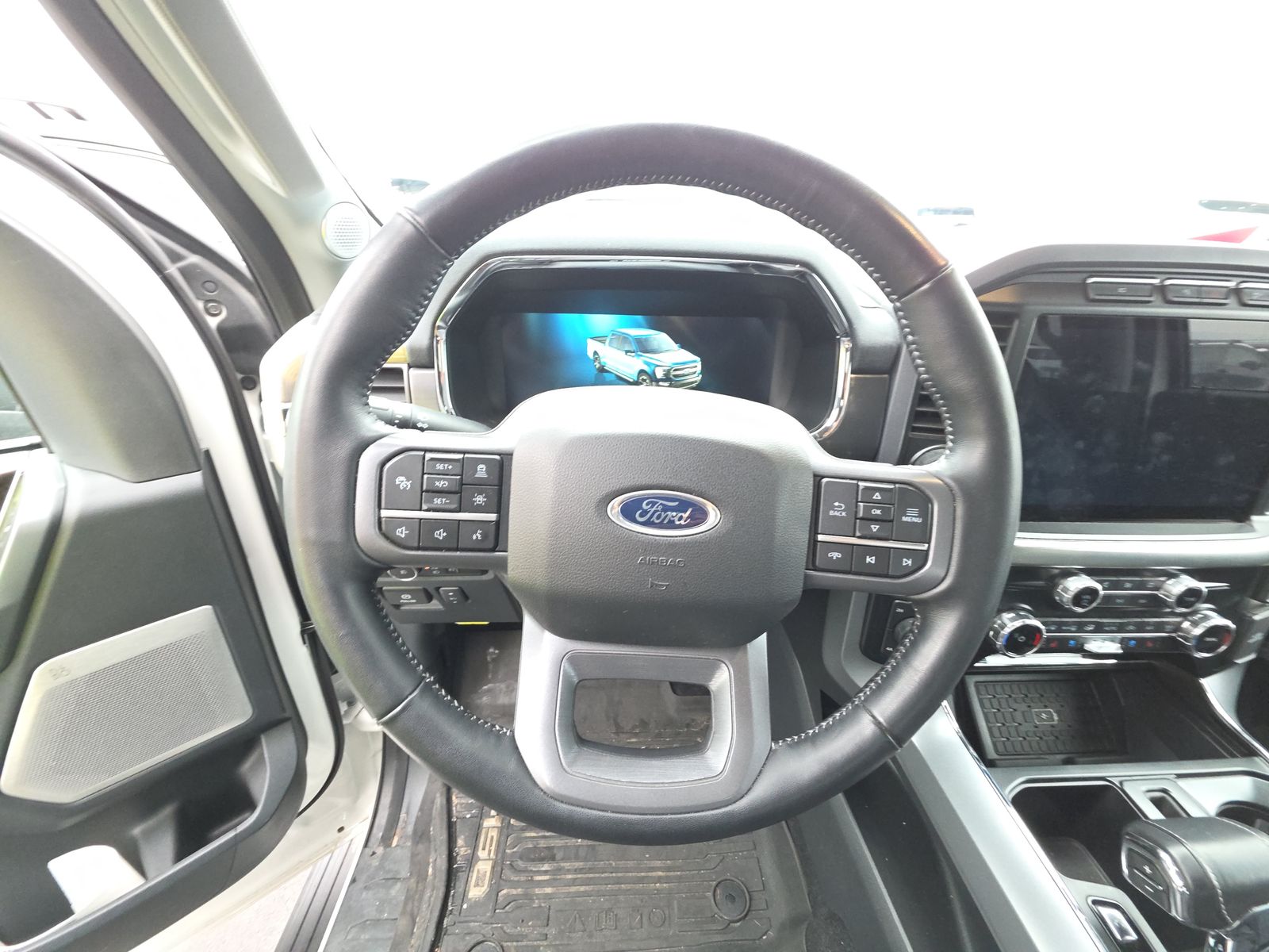 2023 Ford F-150 Lariat AWD