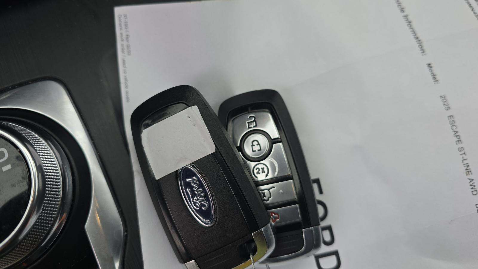 2025 Ford Escape ST-Line AWD