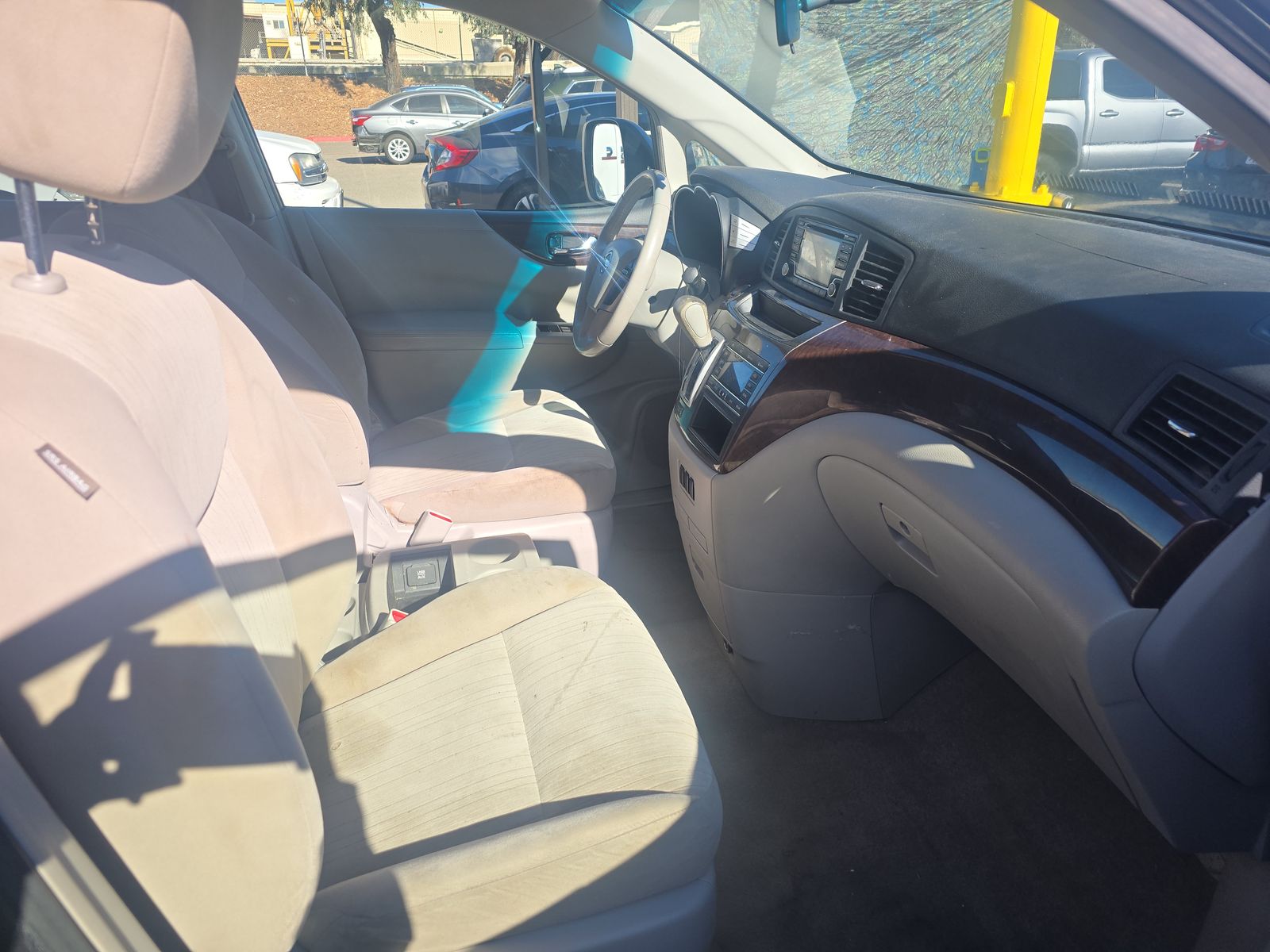 2017 Nissan Quest SV FWD