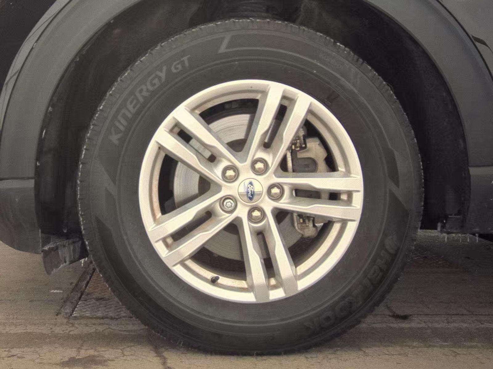 2023 Ford Explorer XLT AWD