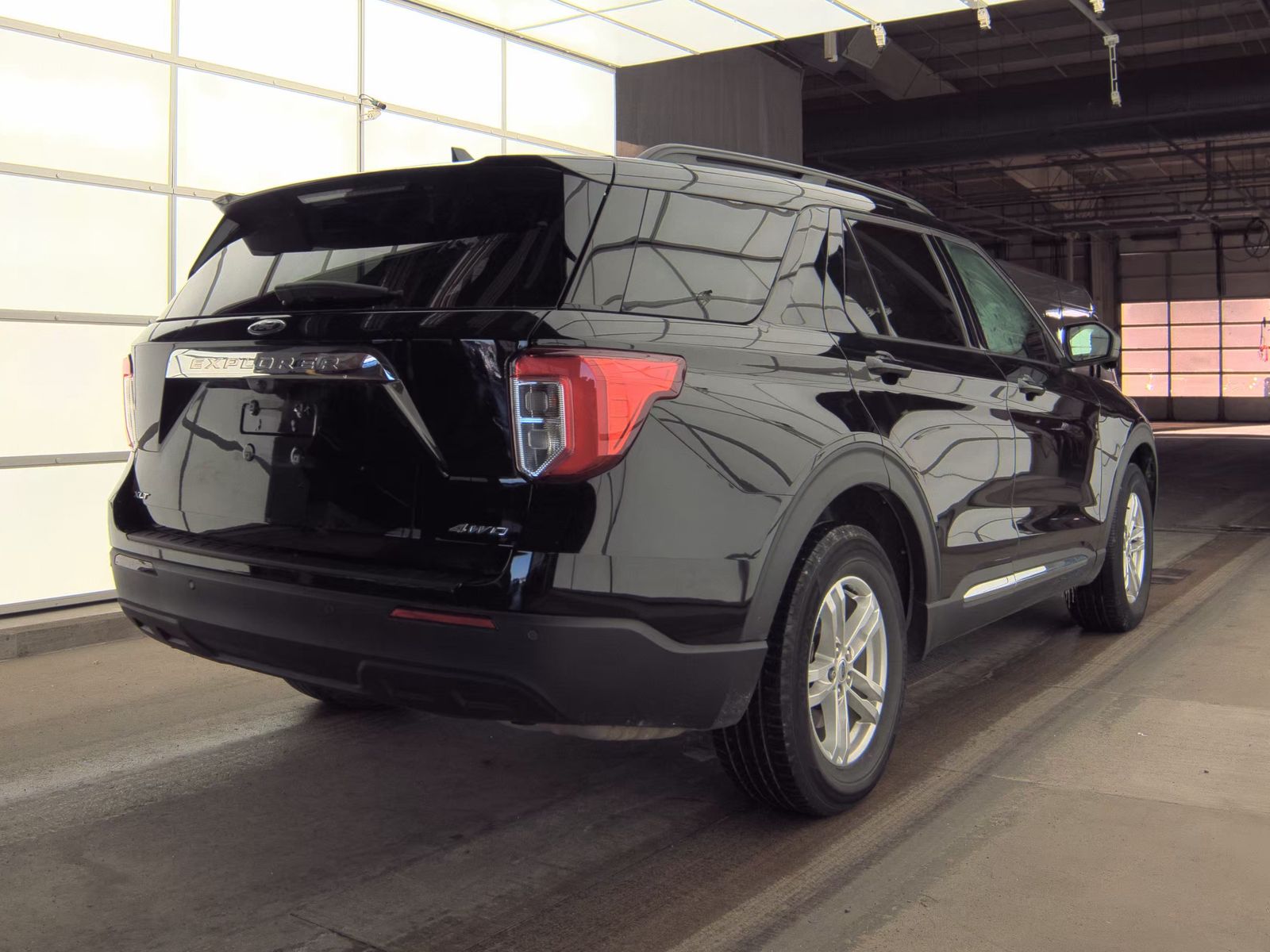 2023 Ford Explorer XLT AWD