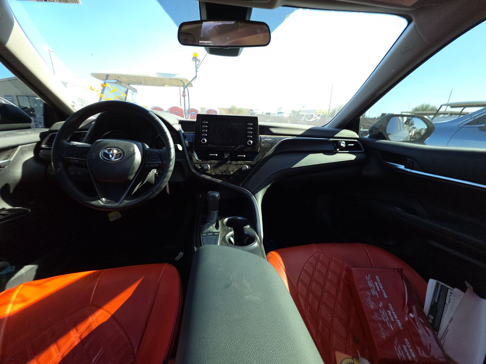 2024 Toyota Camry SE FWD