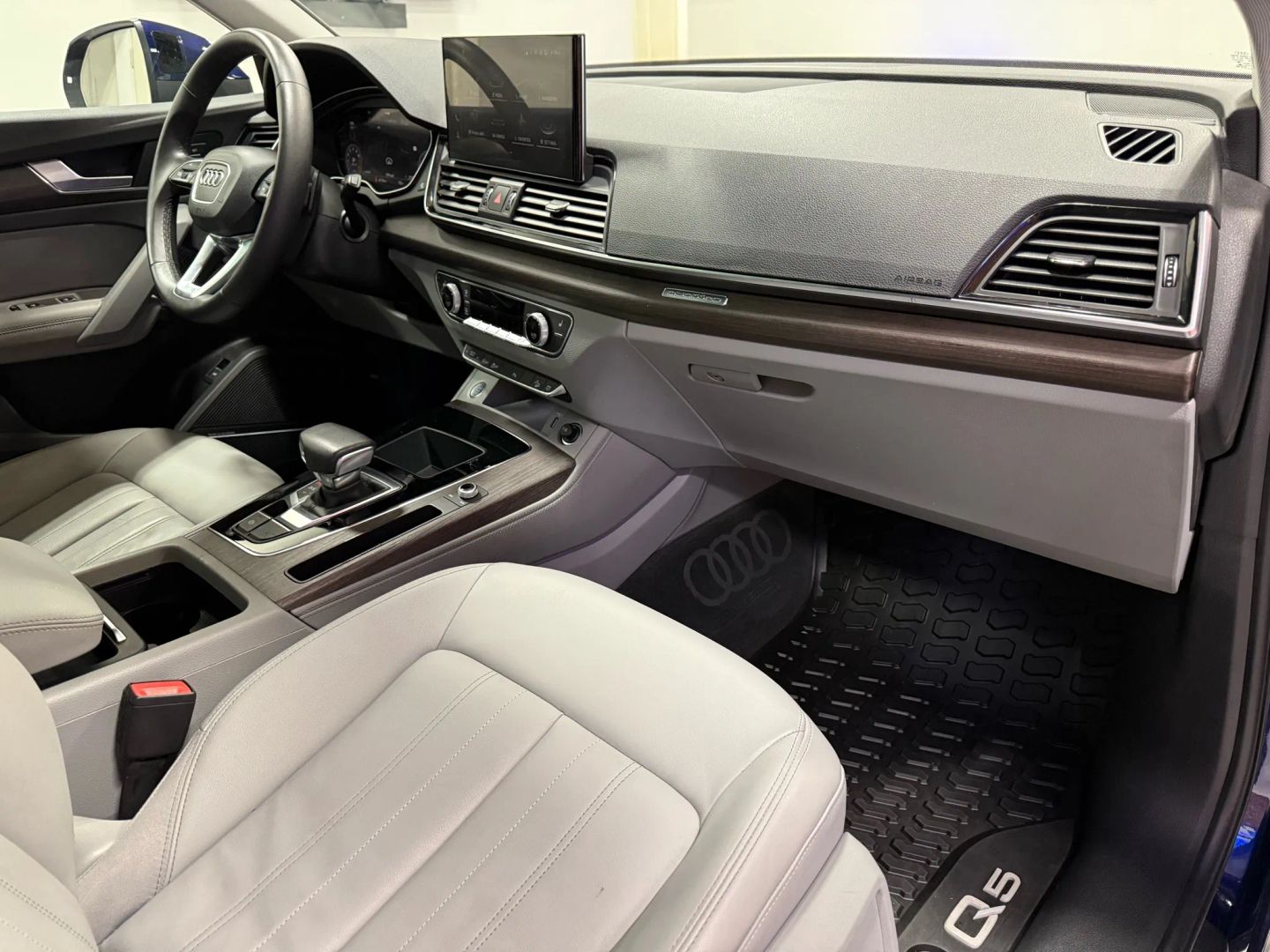 2022 Audi Q5 S line Premium Plus AWD