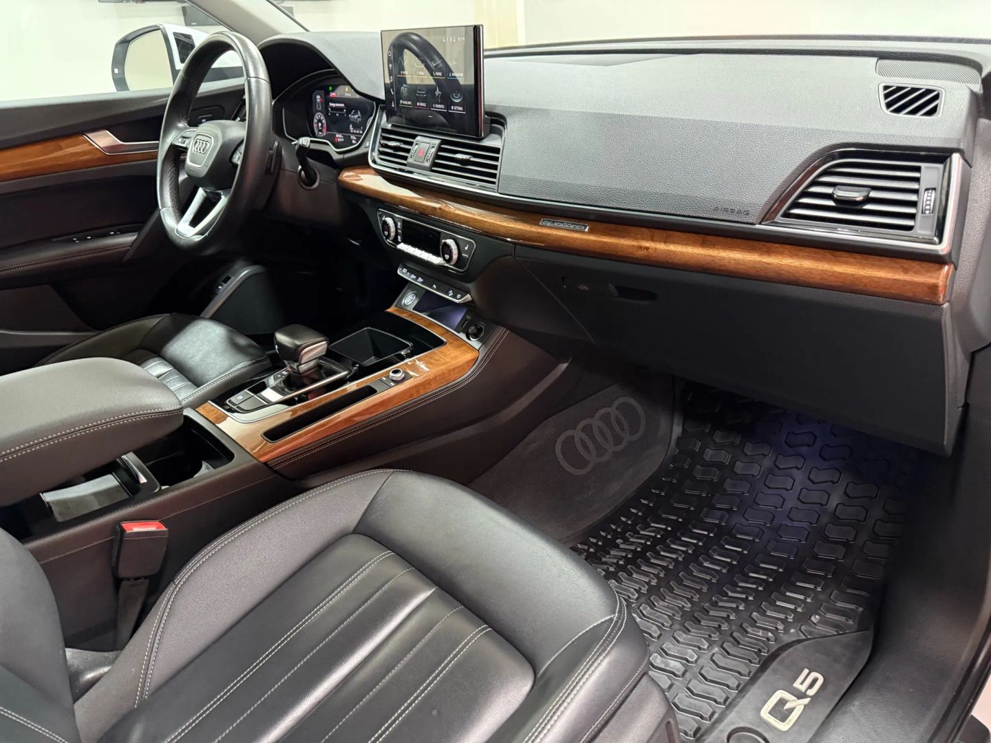 2022 Audi Q5 S line Premium Plus AWD