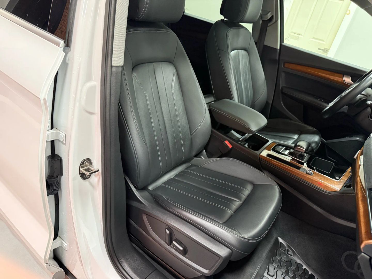 2022 Audi Q5 S line Premium Plus AWD